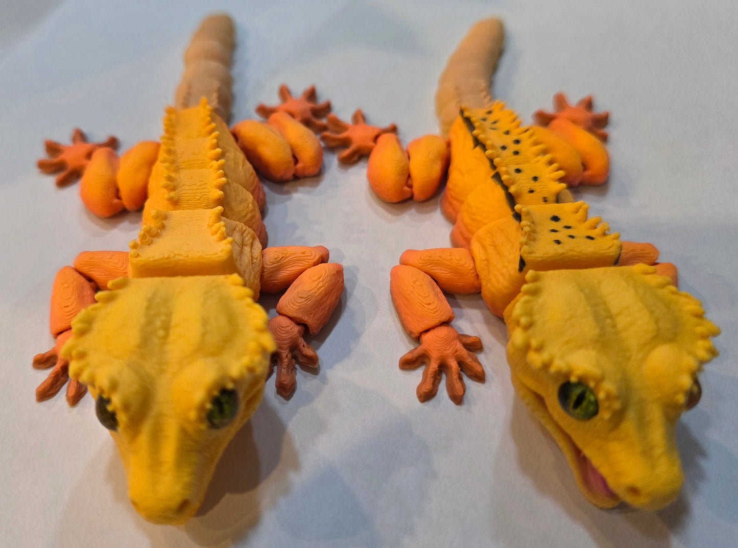 Crested Gecko/"Inferno Shadecrest" 6" Long
